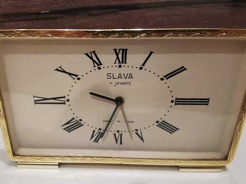 Часовник Golden SLAVA