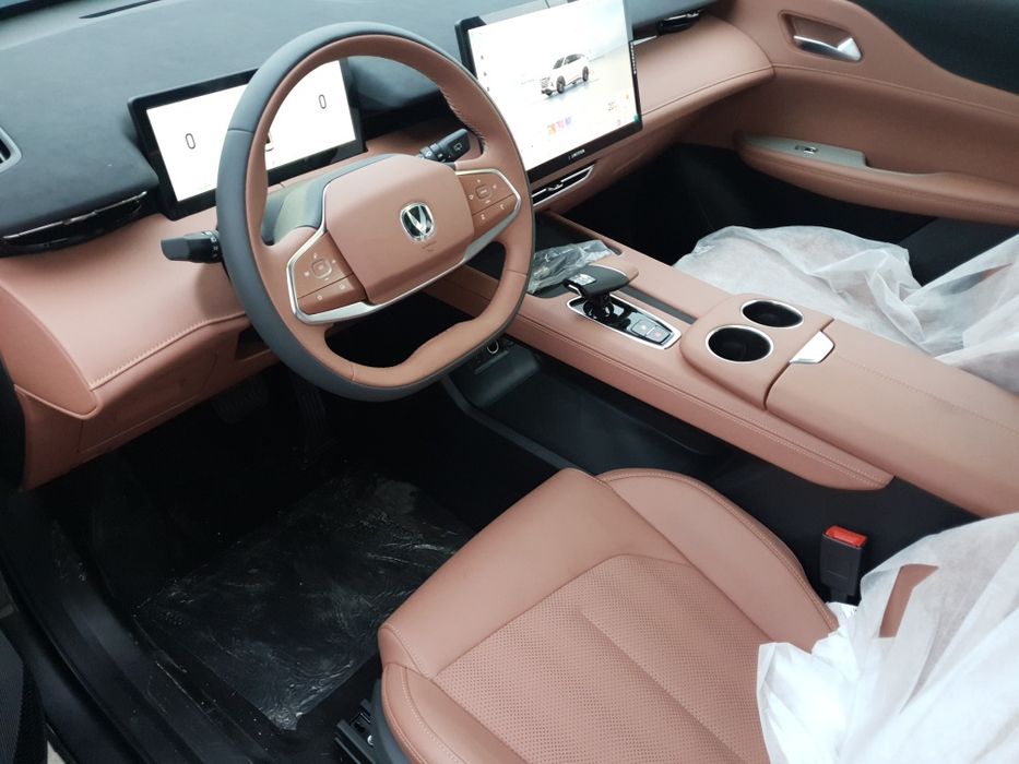 ChangAn Uni-z. Gibrid 2025
