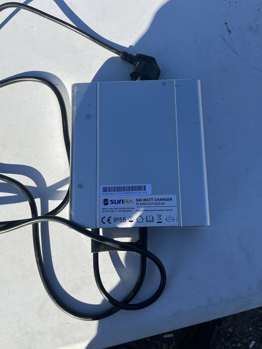 Incarcator scuter Sunra