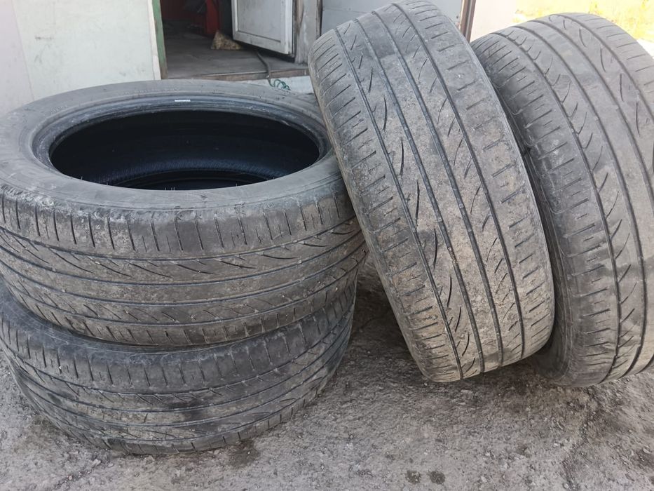 Продам шины 225,55,18