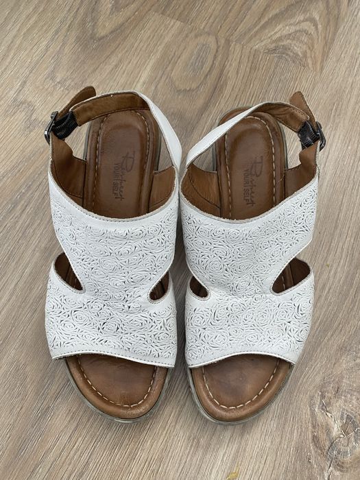 Женская обувь бесплатно