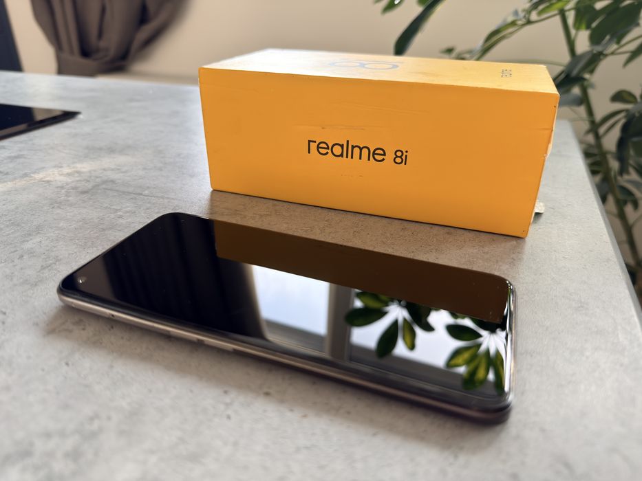 Realme 8i 4gb RAM 64gb