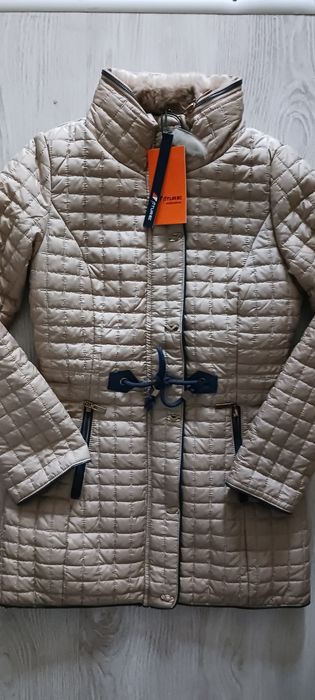 Jachete marimea xxs.