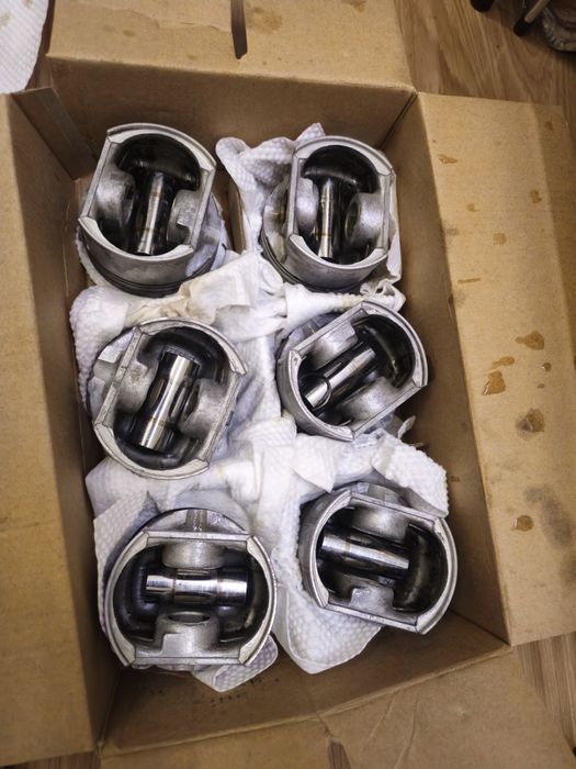 Поршень м50 бмв е34