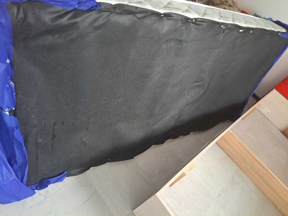 Две единични легла