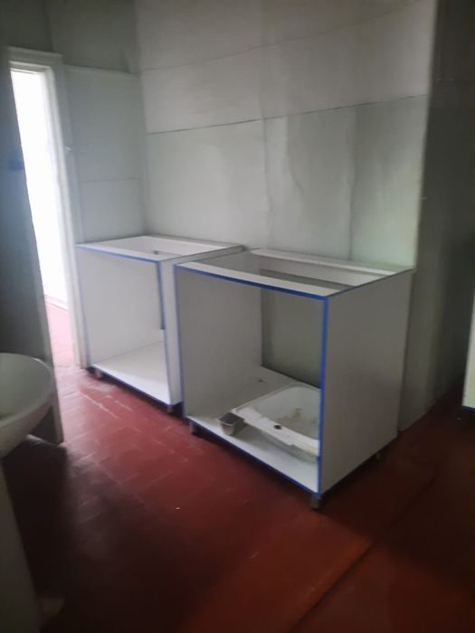 Продам полки в хорошем состоянии