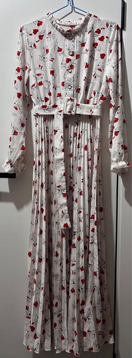 Платья на девушку