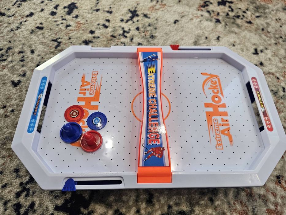 Въздушен хокей air hockey