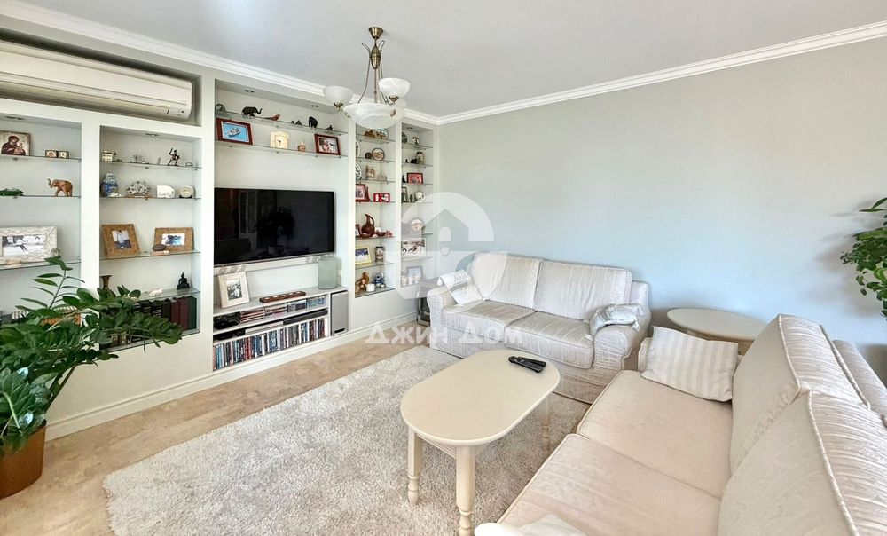 Продава се Многостаен апартамент в Несебър - 160 кв.м за 2188 €/кв.м - Снимка #1
