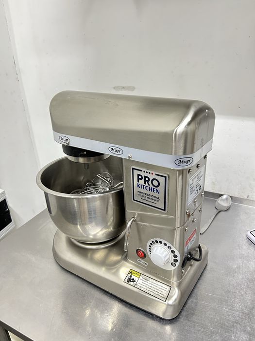 Миксер проффисональные плонитарный