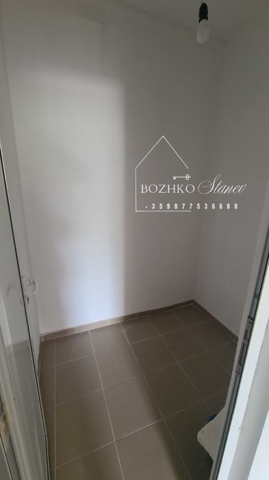 Продава се Двустаен апартамент в Долни чифлик - 60 кв.м за 800 €/кв.м - Снимка #6