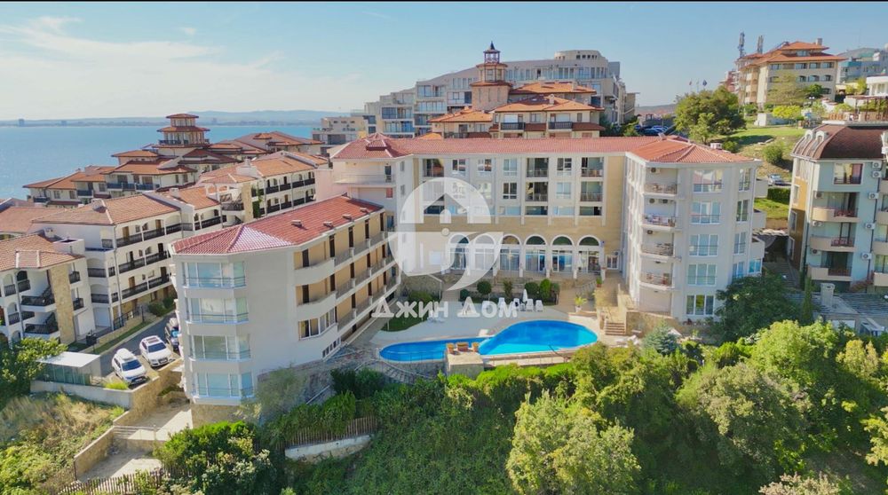 Продава се Двустаен апартамент в Свети Влас - 96 кв.м за 1042 €/кв.м - Снимка #11