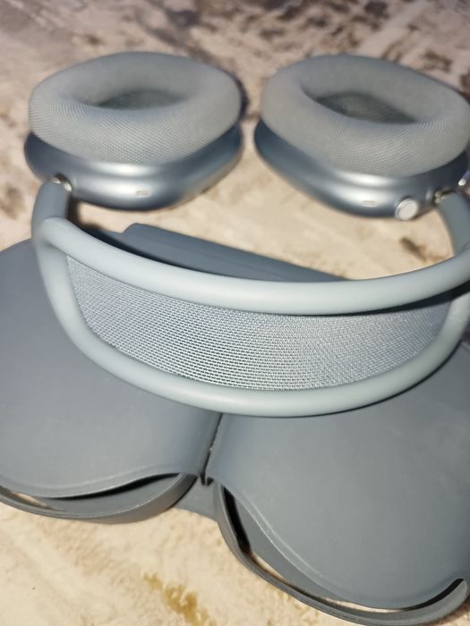 Наушники   Apple AirPods