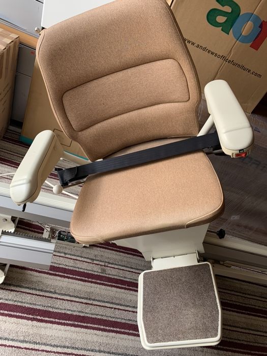 Lift / scaun pentru persoane cu dizabilitati