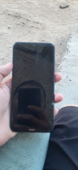 Продам Redmi 8 15k