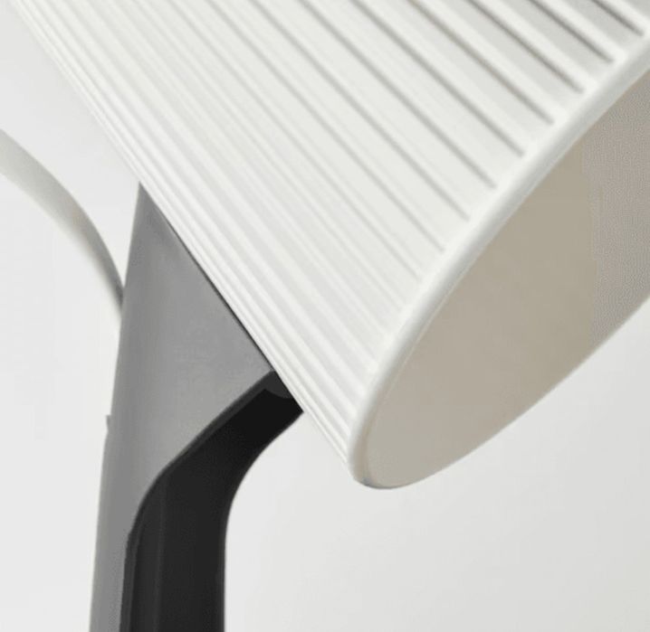 Работна лампа ,изключително лека