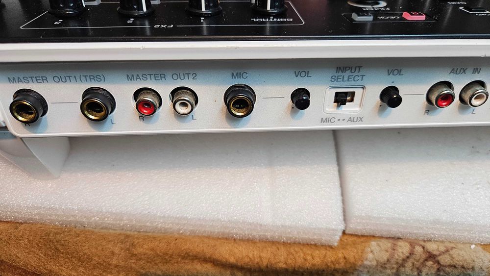 Controller DJ Pioneer DDJ-ERGO-V