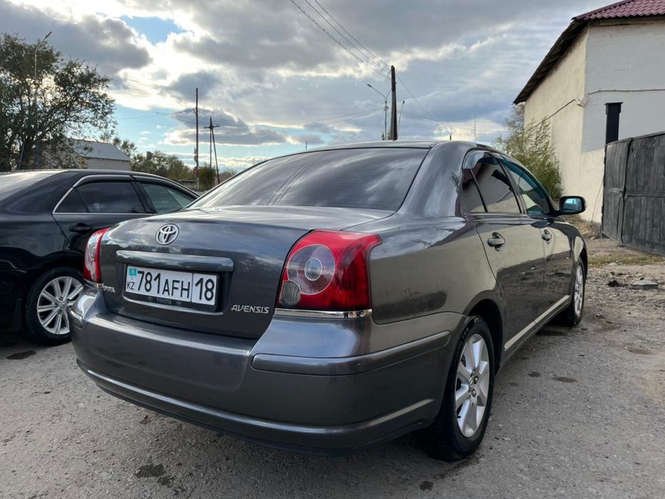 Тойота Авенсис Т25