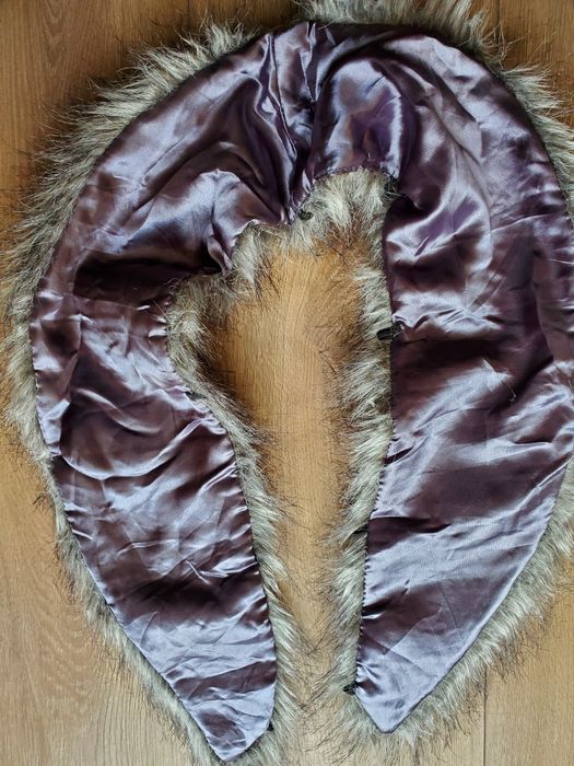 Яка от изкуствен косъм