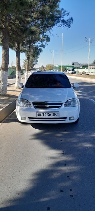 Ласетти 1.8 наварот