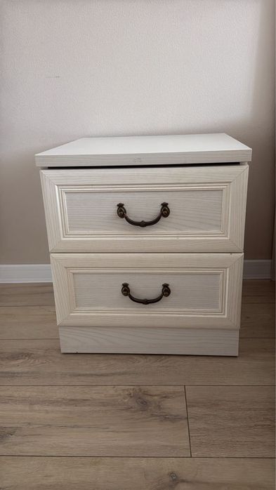 Гарнитуры , пылесос шкаф