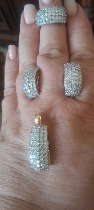 С гарантия  3 года
