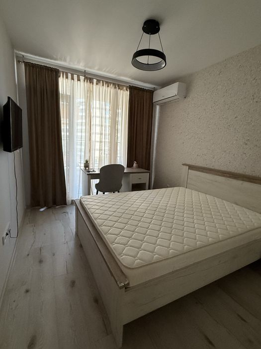 Продава се Тристаен апартамент в Варна, Бриз - 100 кв.м за 15 €/кв.м - Снимка #6