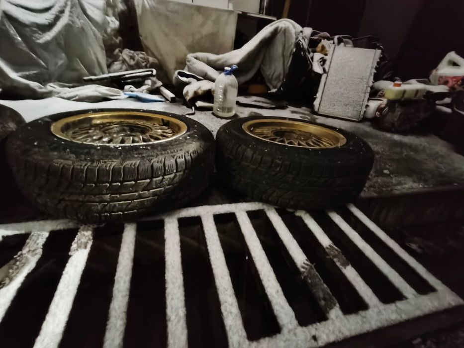 Продам шины почти новые