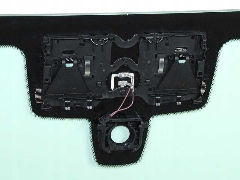 Предно стъкло BMW X3 G01 сензор + камера 2017 - 2021 година