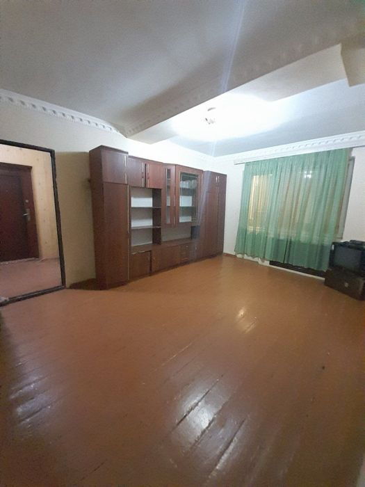 Гулистон шахар 1-Мавзе 3-дом  14 - хонадон 2 - этаж 3 - хонали дум сот