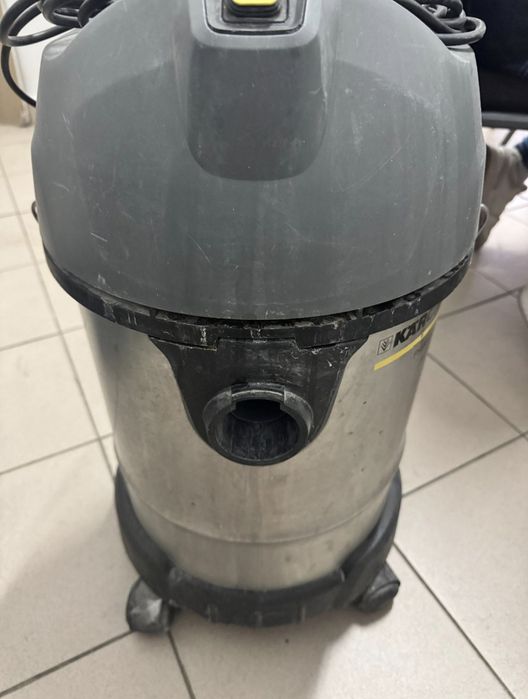 Строительный пылесос karcher