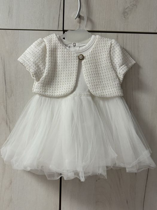 Официална рокля и обувки