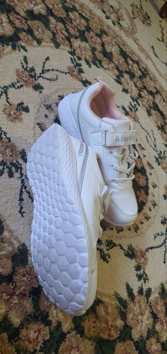 Кроссовки детские 34