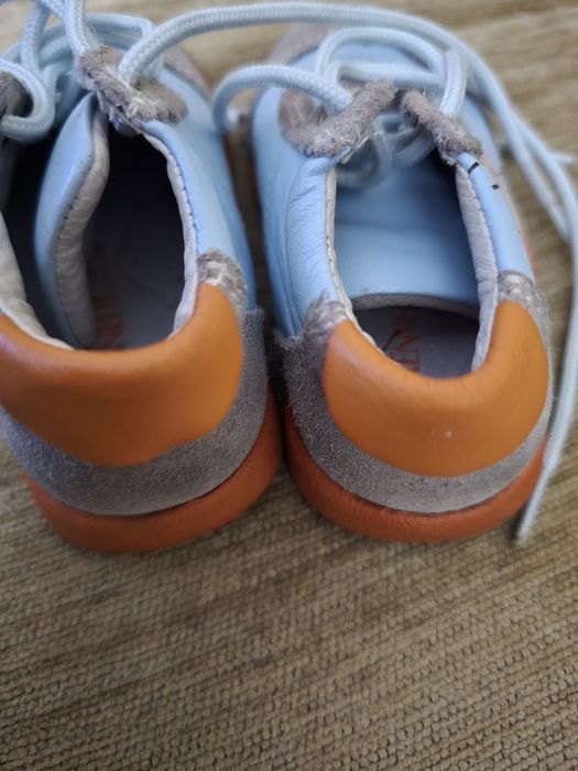 Удобни и красиви  маркови обувчици от естествена кожа,