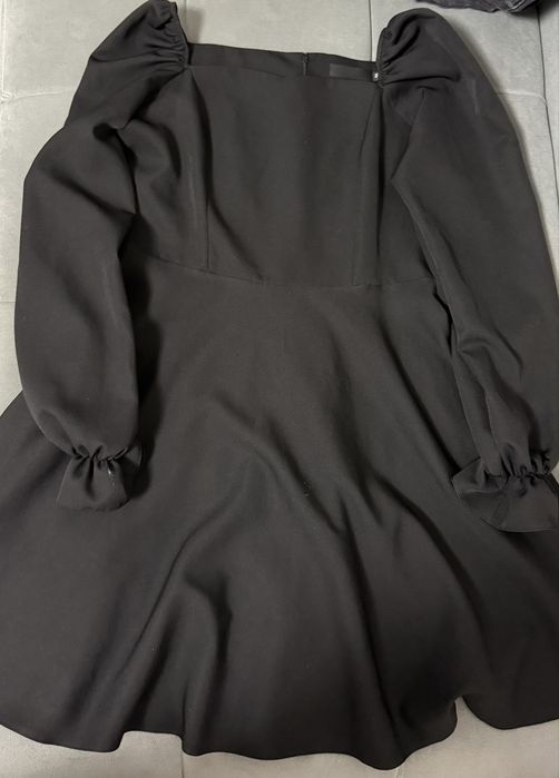 Продам женские платья