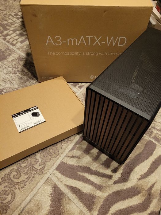 carcasa lian li dan a3 wood + panou sticla