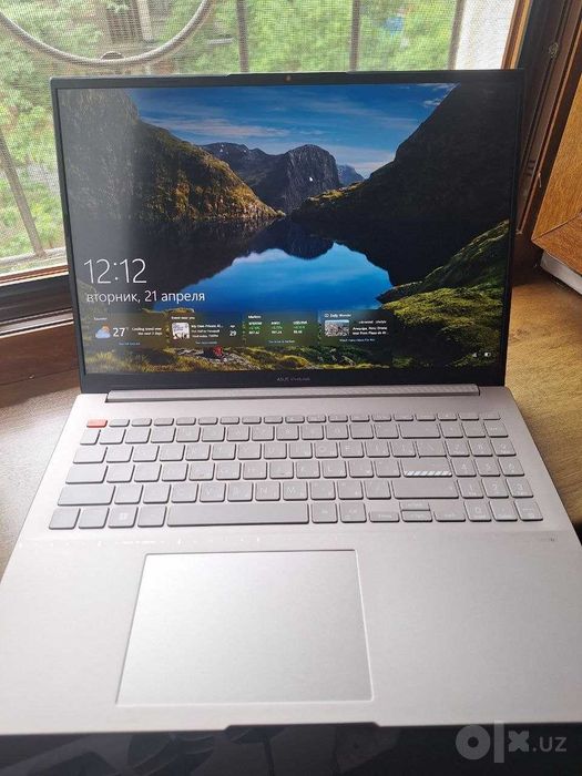 ASUS Vivoвook отличный стильный, мощный ноутбук