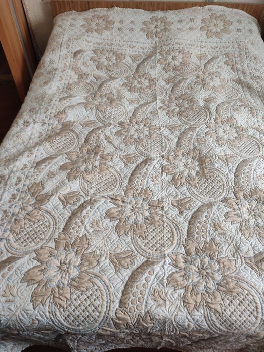 Продам спальный гарнитур