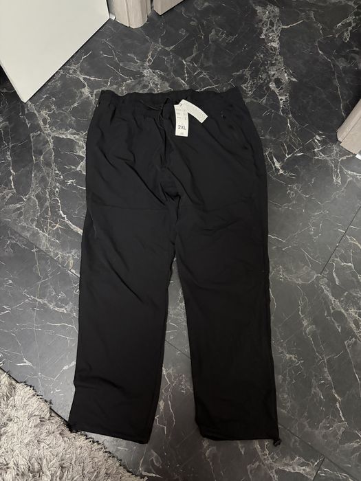Pantaloni fas subtire