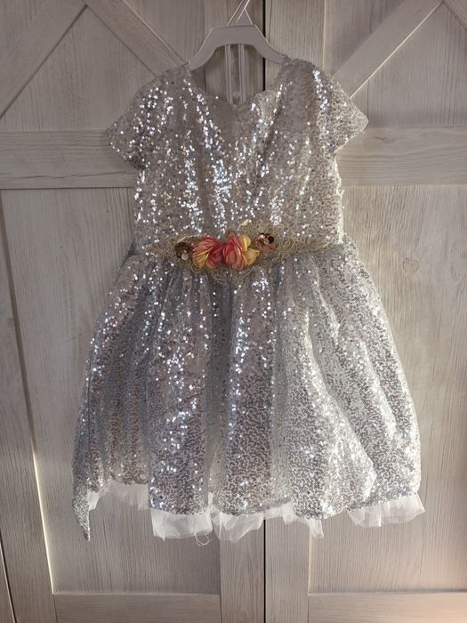 Праздничные платья