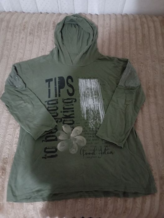 Суйчер и кецове на Адидас с нормални следи от употреба