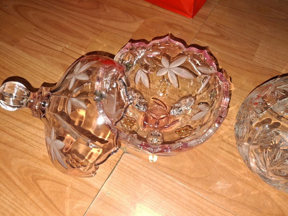 Продам совецкие графины и вазу