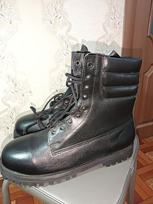 Продам Берцы кожаные 45 размер