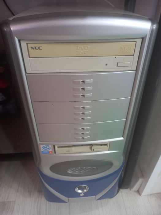 Продам компьютер с Windows XP в полном комплекте