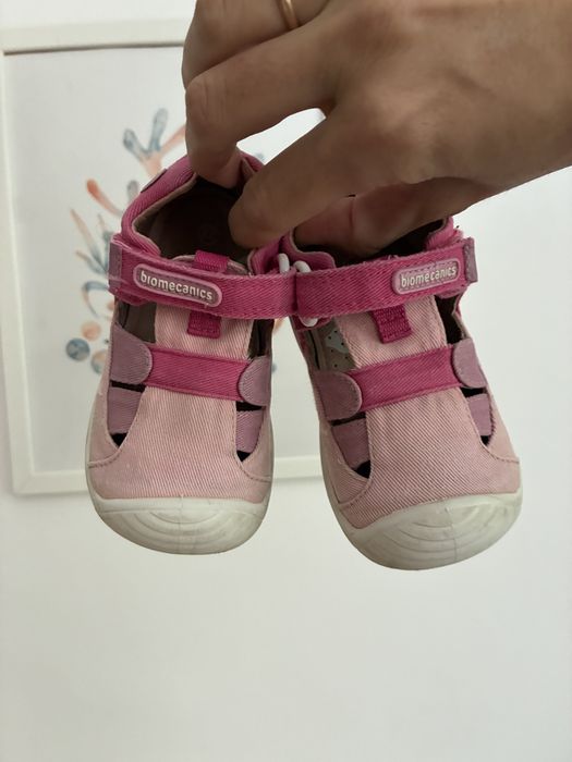 Papuci sandale biomecanics 22