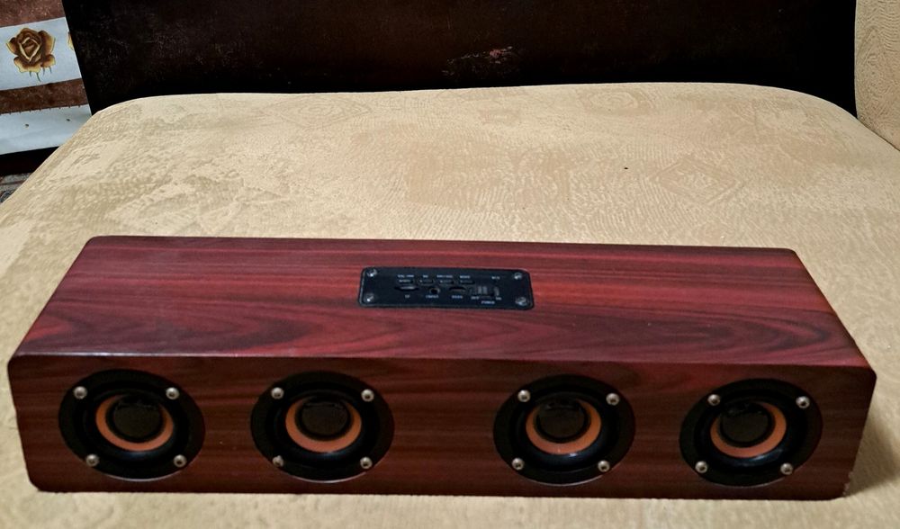 Vând urgent boxă din lemn