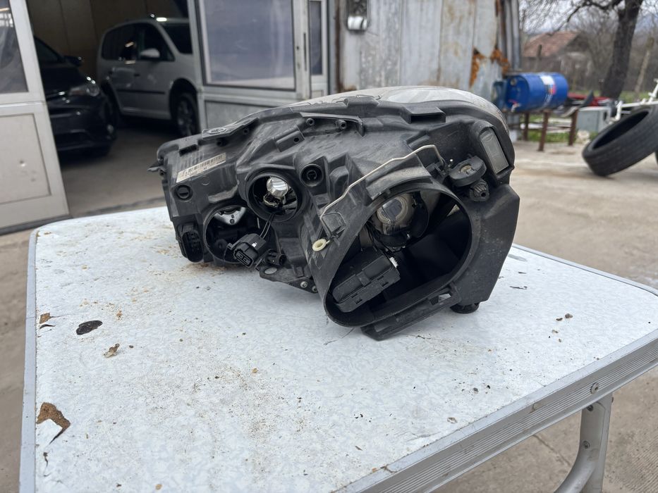 Десен фар за VW Golf VI 2008
