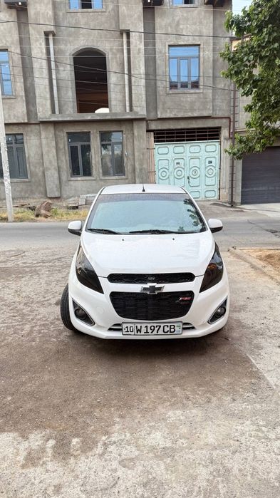 B. R. R spark 2011 Avtamat 
Parabeg 380000 
4 yahwi balon 
Chihol poli