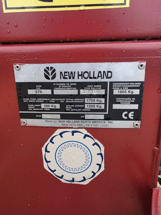 Presa de balotat balotiera New holland 570
