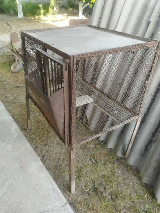 Продам клетку для кроликов